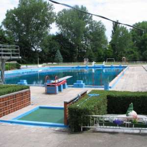 Becken des Streitseebades