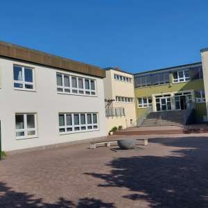 Außenaufnahme des Gymnasiums